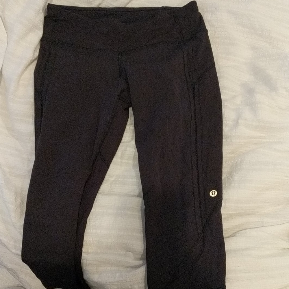 Lulu lemon Capri pants